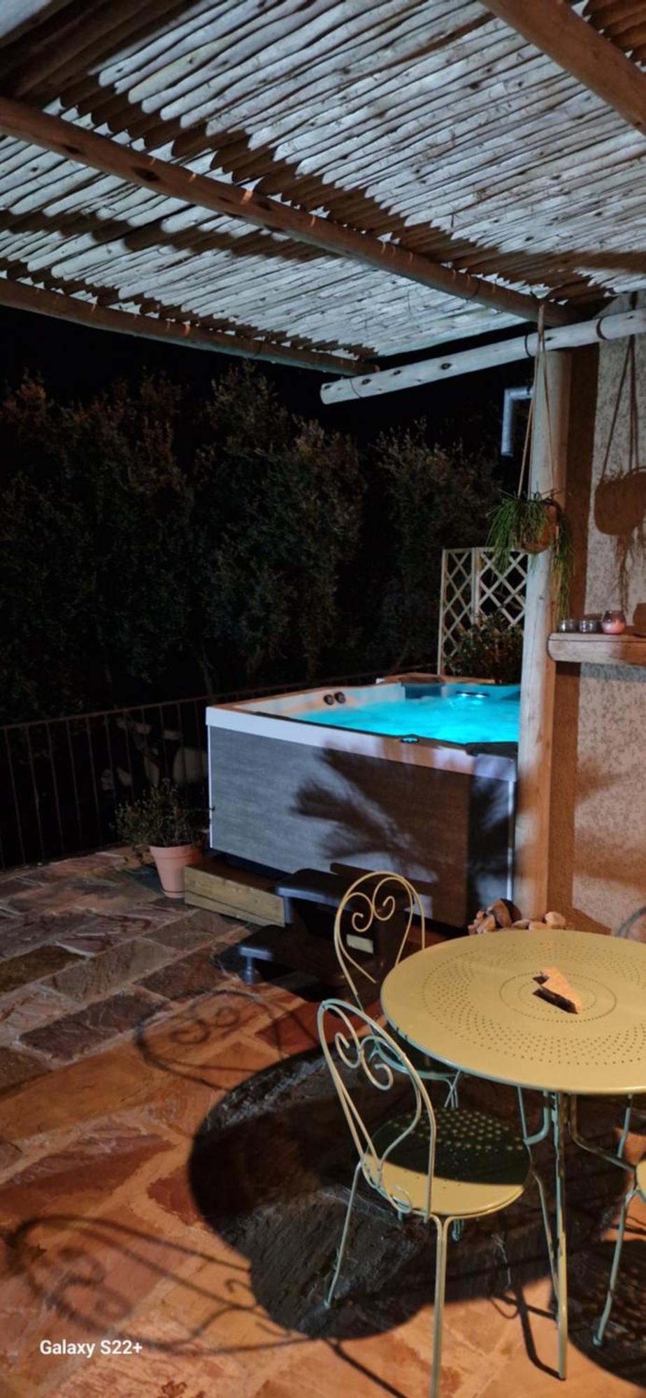 A Pasturella, Jacuzzi Spa Venzolasca 外观 照片